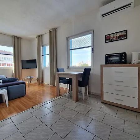 Barka Apartment